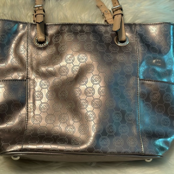 Michael Kors gunmetal gray metallic tote - Picture 2 of 6